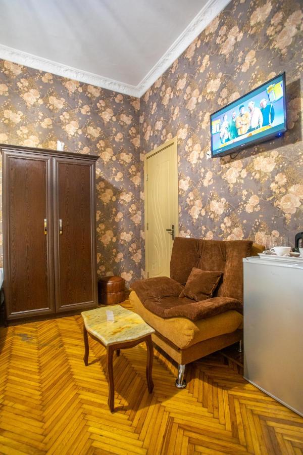Hotel Mkudro Кутаиси Екстериор снимка